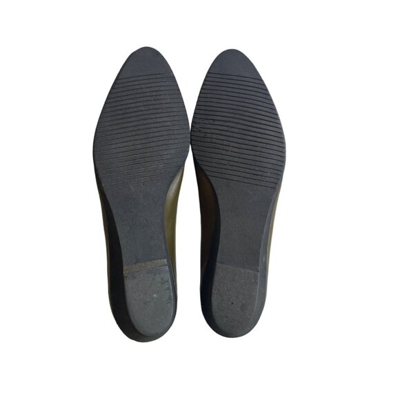 Vintage Salvatore Ferragamo Women's Olive Green Flat Shoes Sz 8B - Picture 8 of 10